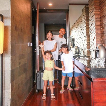 Suites By Watermark Hotel And Spa Jimbaran Exterior foto