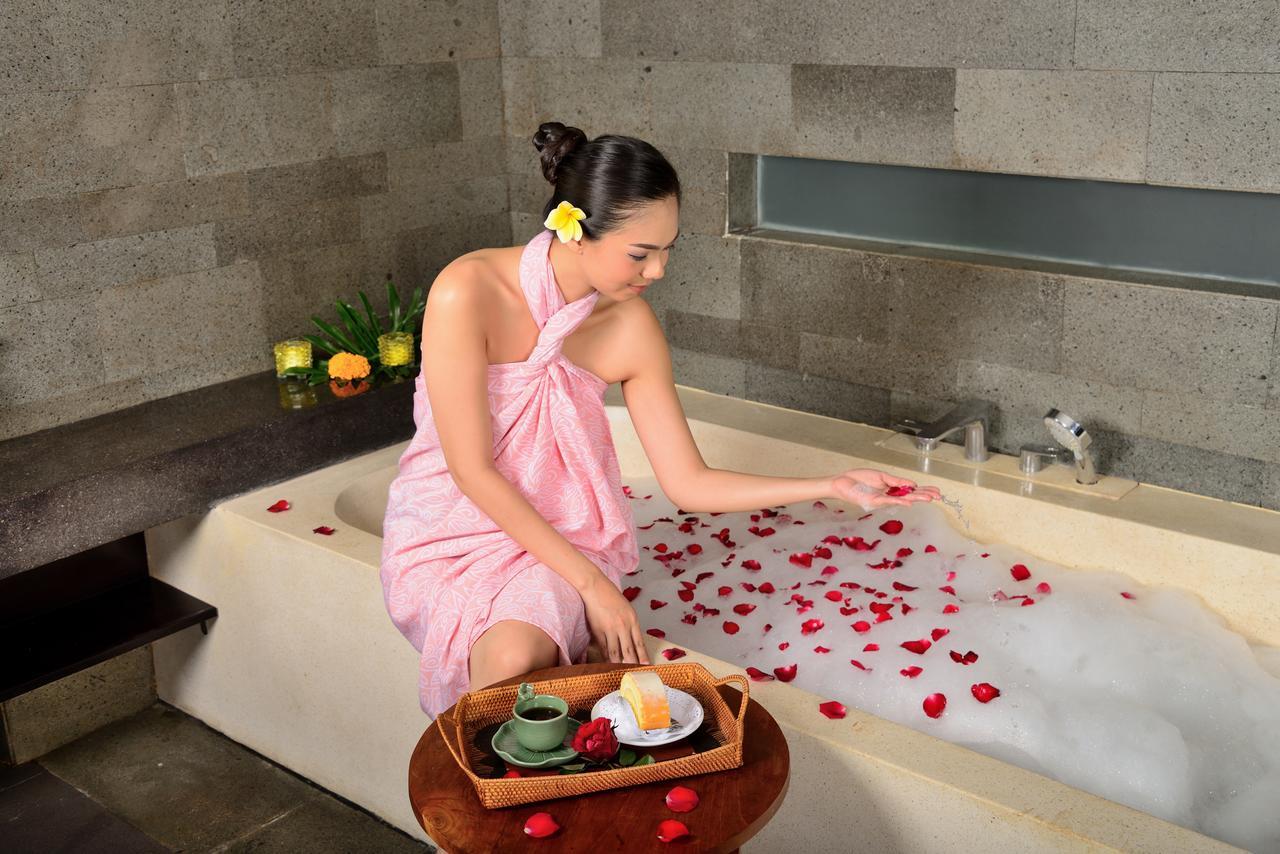 Suites By Watermark Hotel And Spa Jimbaran Exterior foto